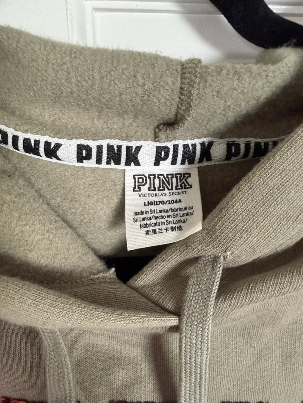 Sweater Subcategory Identification - Picture 2 of 5